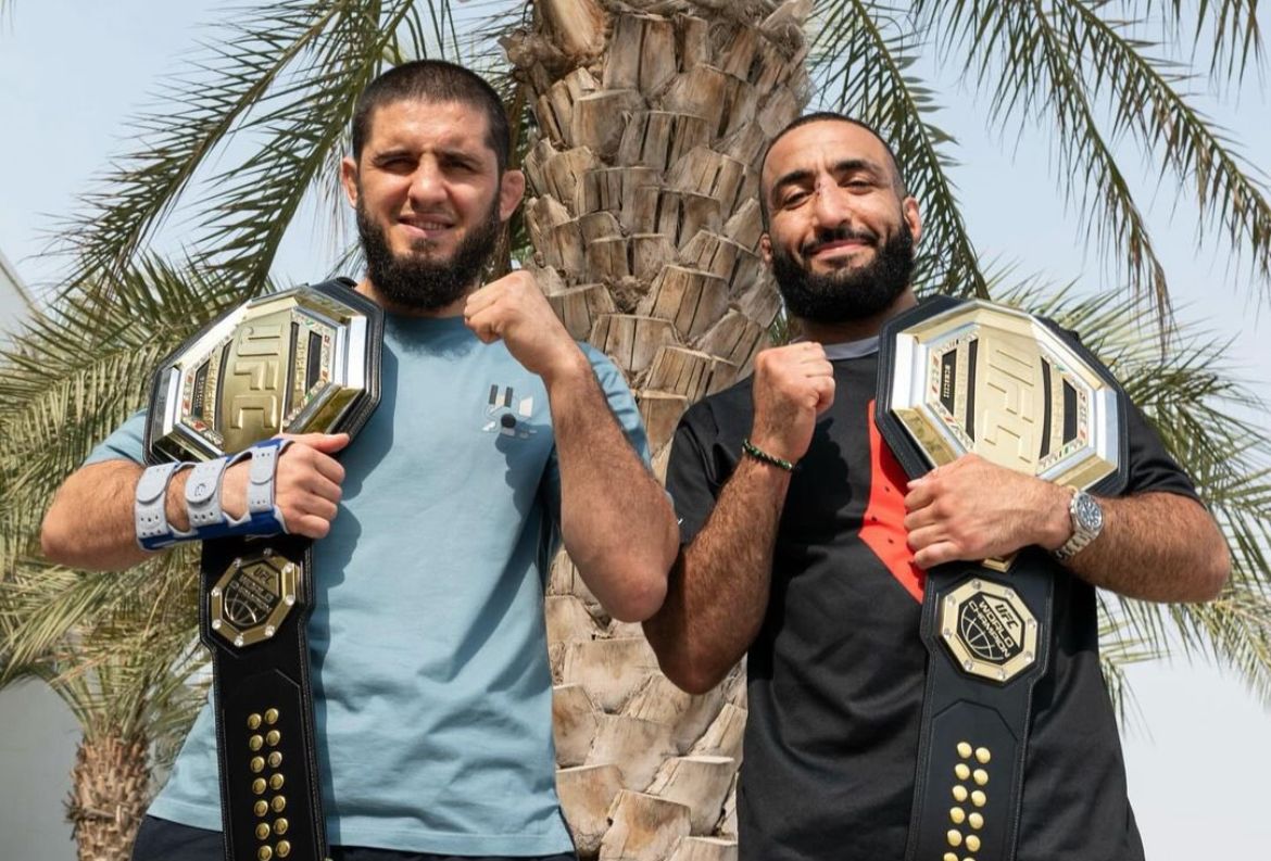 Islam Makhachev e Belal Muhammad com cinturões do UFC (Foto: Instagram)