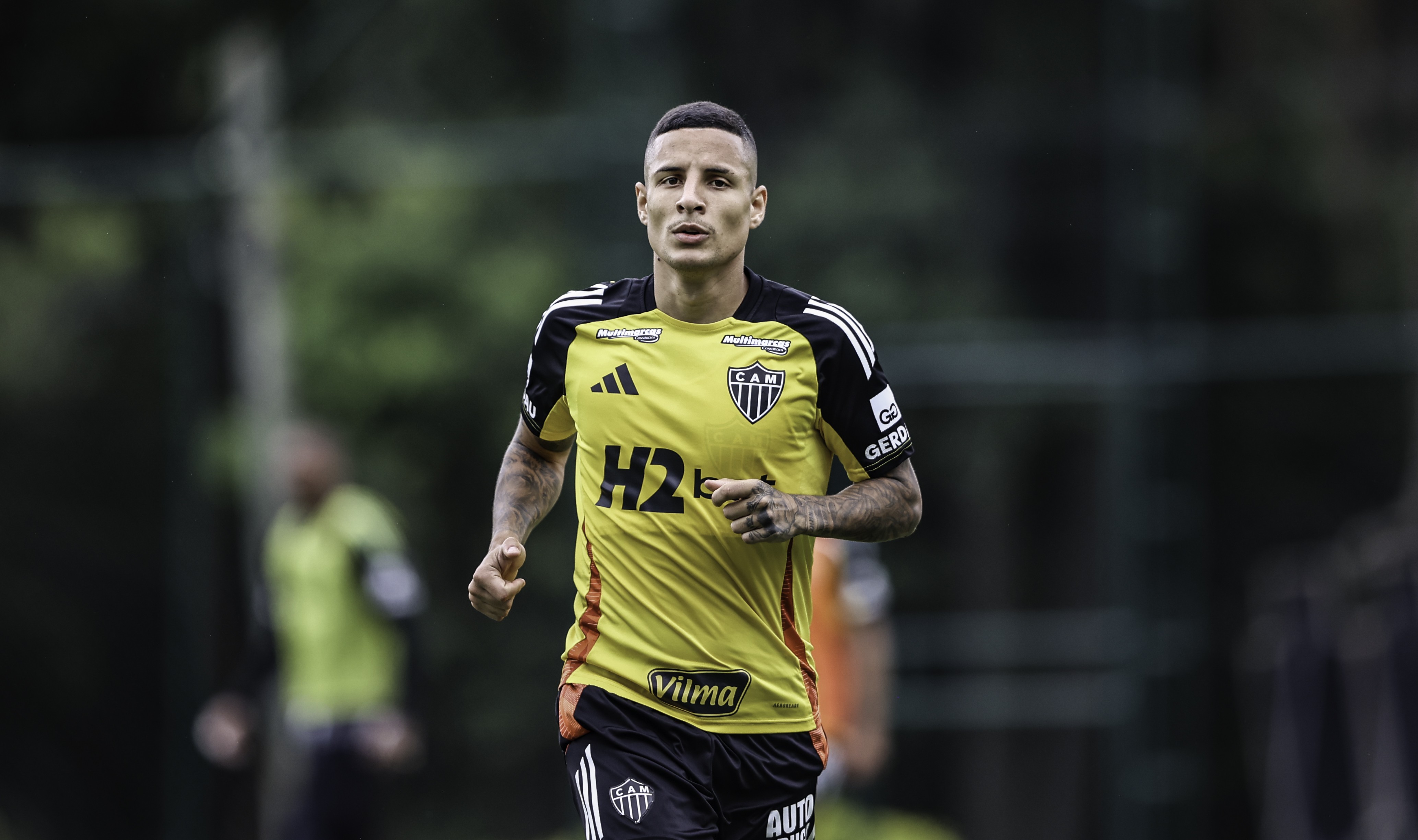 Arana se lesiona novamente e fica fora do jogo decisivo da Sul-Americana