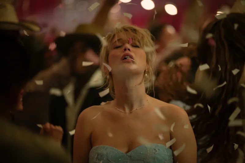 Jennifer Lawrence em ‘Morra, Amor’ (Foto: Divulgação)