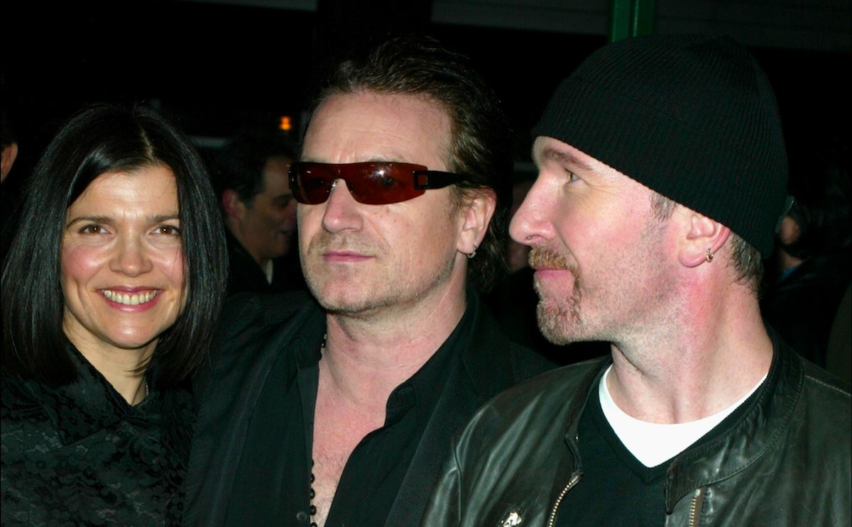 Bono comenta rumores de romance entre sua esposa e The Edge após décadas