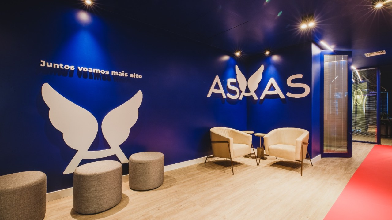 Asaas alcança R$ 500 milhões em receita e projeta R$ 1 bilhão até 2026