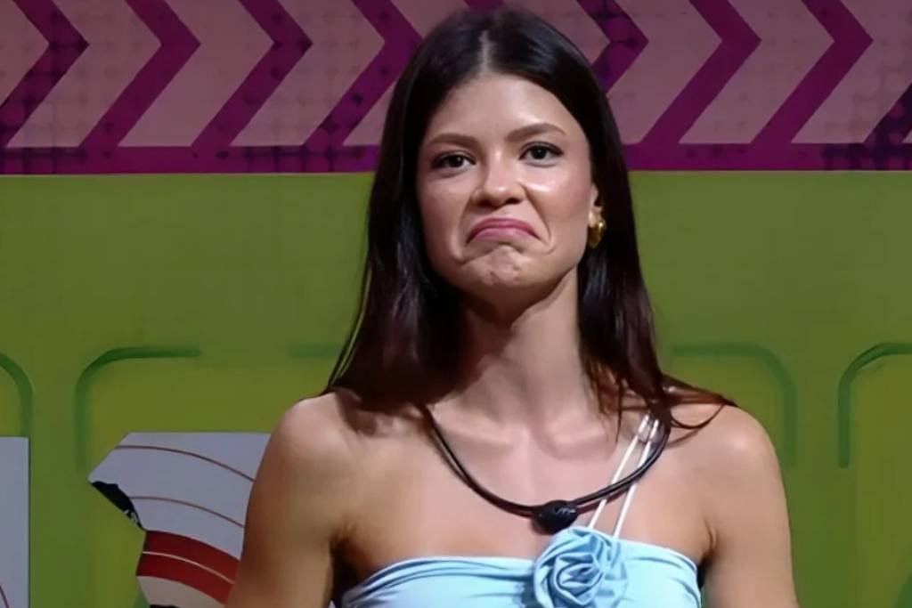 Vitoria Strada está no 16º Paredão do BBB 25 com Renata e Vinícius (Foto: Reprodução/Globo)