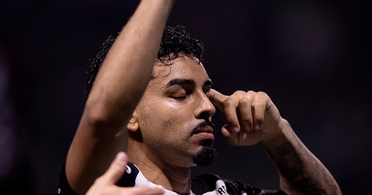 Corinthians se destaca sob pressão e busca manter a energia dos Dérbis