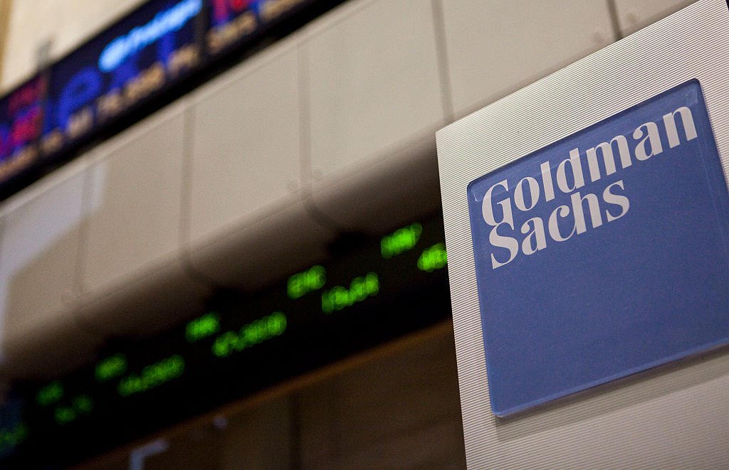 Goldman Sachs registra trimestre histórico e supera expectativas em trading