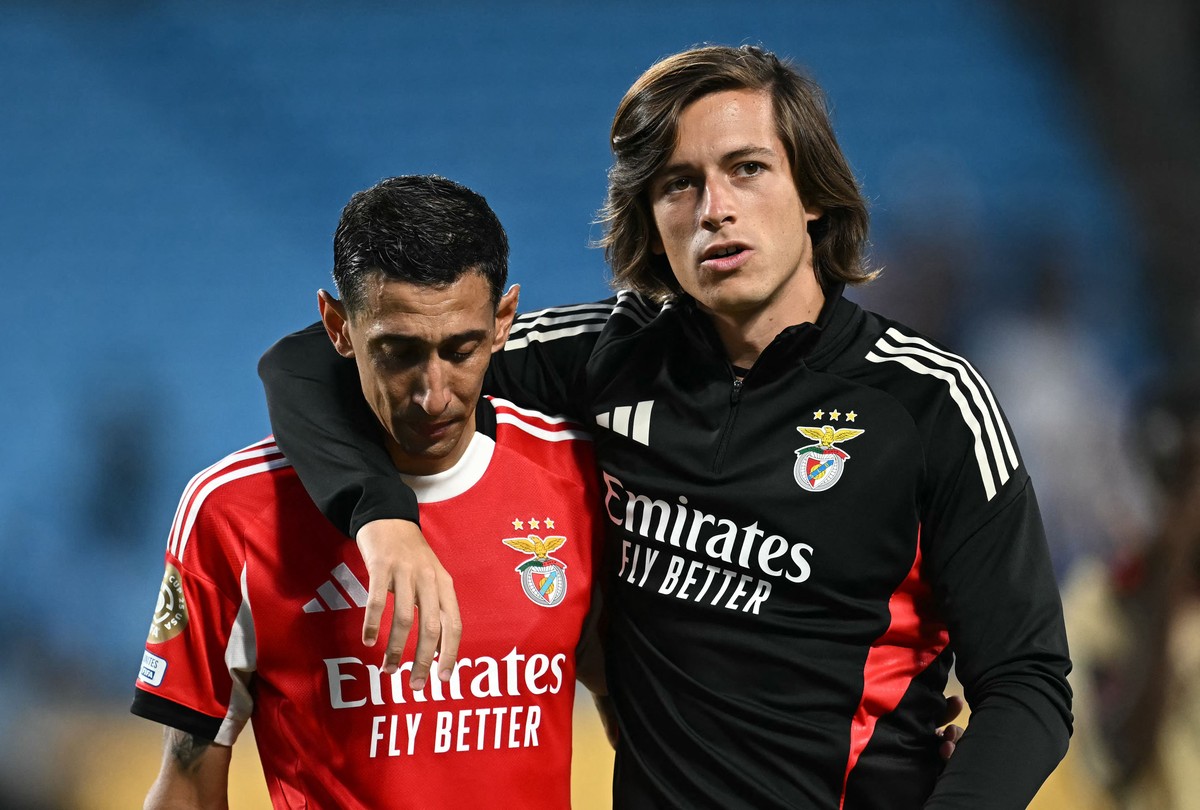 Real Madrid oficializa a chegada do lateral-esquerdo Álvaro Carreras ex-Benfica