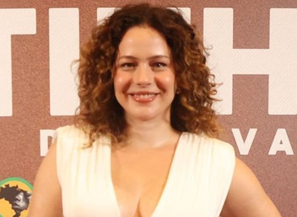 Leandra Leal inicia gravações de novo filme da Globo antes da novela