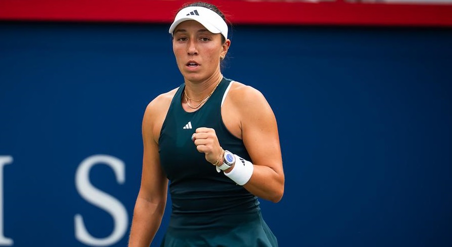 Pegula derrota Sakkari e avança na busca pelo terceiro título consecutivo