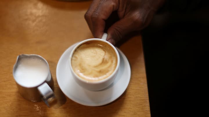Tarifas de Trump sobre o Brasil podem encarecer ainda mais o preço do café