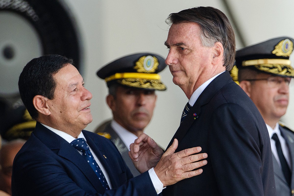 STF ouve ex-comandantes e governadores em depoimentos sobre trama golpista