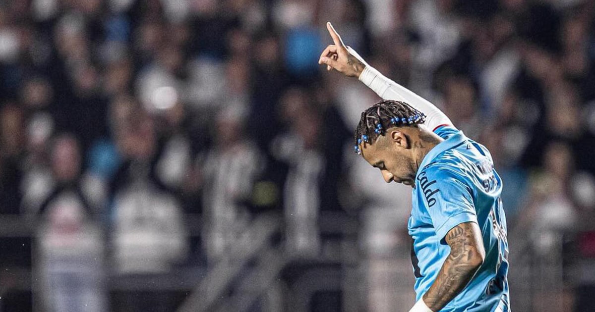 Neymar afirma estar bem e envia mensagem à seleção brasileira