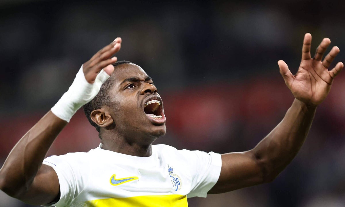 Sunderland fecha acordo de €20,5 milhões pela contratação de Noah Sadiki