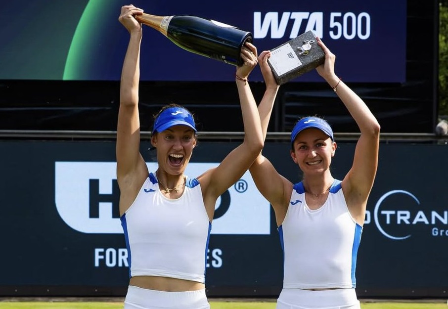 Mihalikova e Nicholls vencem Paolini e Errani na final do torneio de Berlim