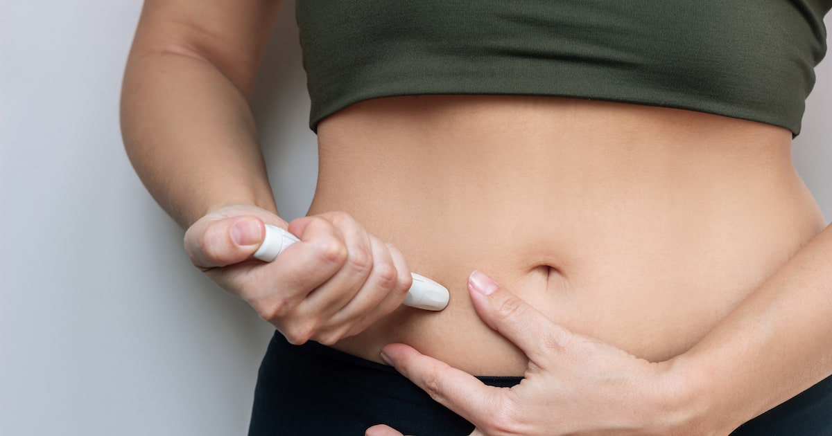 Indivíduos sem diabetes nem obesidade têm usado remédios à base de semaglutida, como Ozempic, para fins estéticos. Mas não existem estudos comprovando a segurança da prática, que pode se mostrar desastrosa para a saúde em longo prazo. (Foto: Марина Демешко/Adobe Stock)