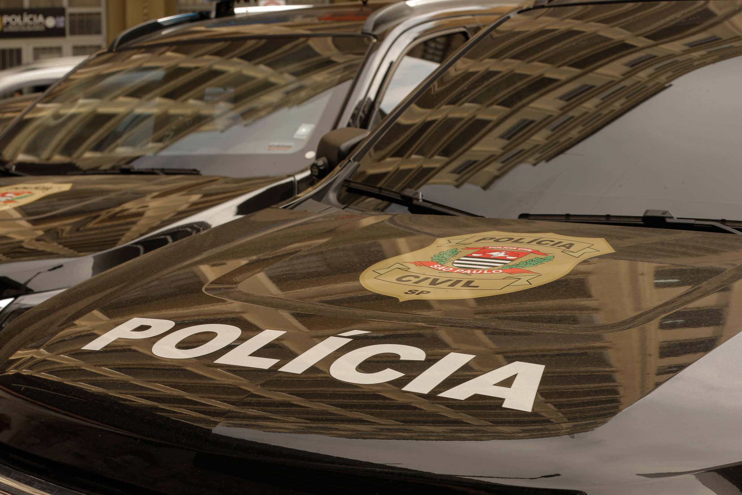 Polícia apura envenenamento de jovem após ingestão de bolinho feito pelo padrasto
