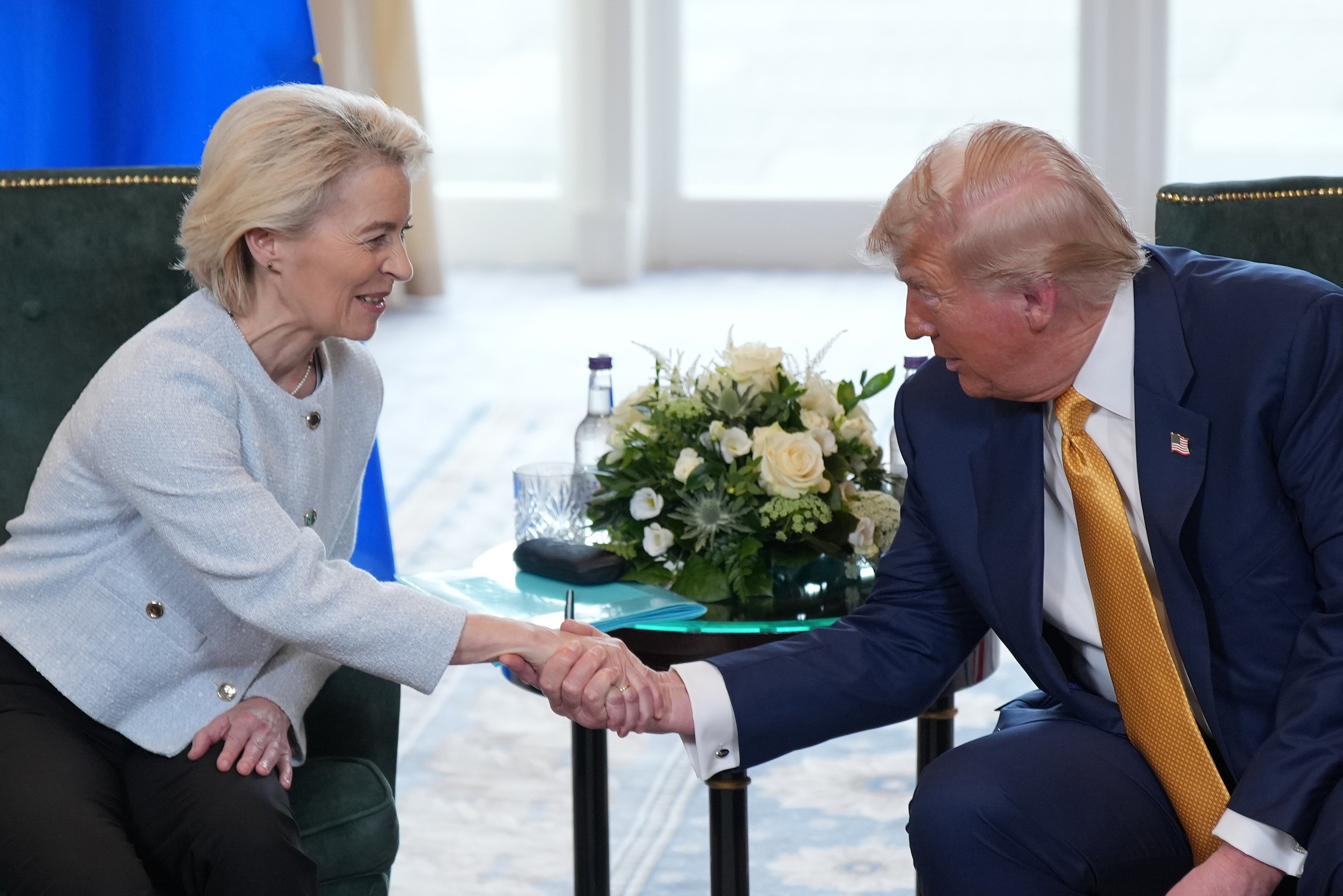 Trump celebra acordo comercial com a União Europeia e tarifas de 15% em produtos