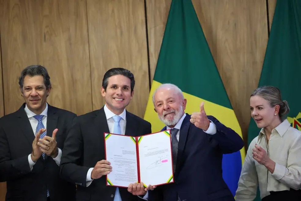 Governo mantém decreto do IOF e Moraes se reúne para discutir medidas amanhã
