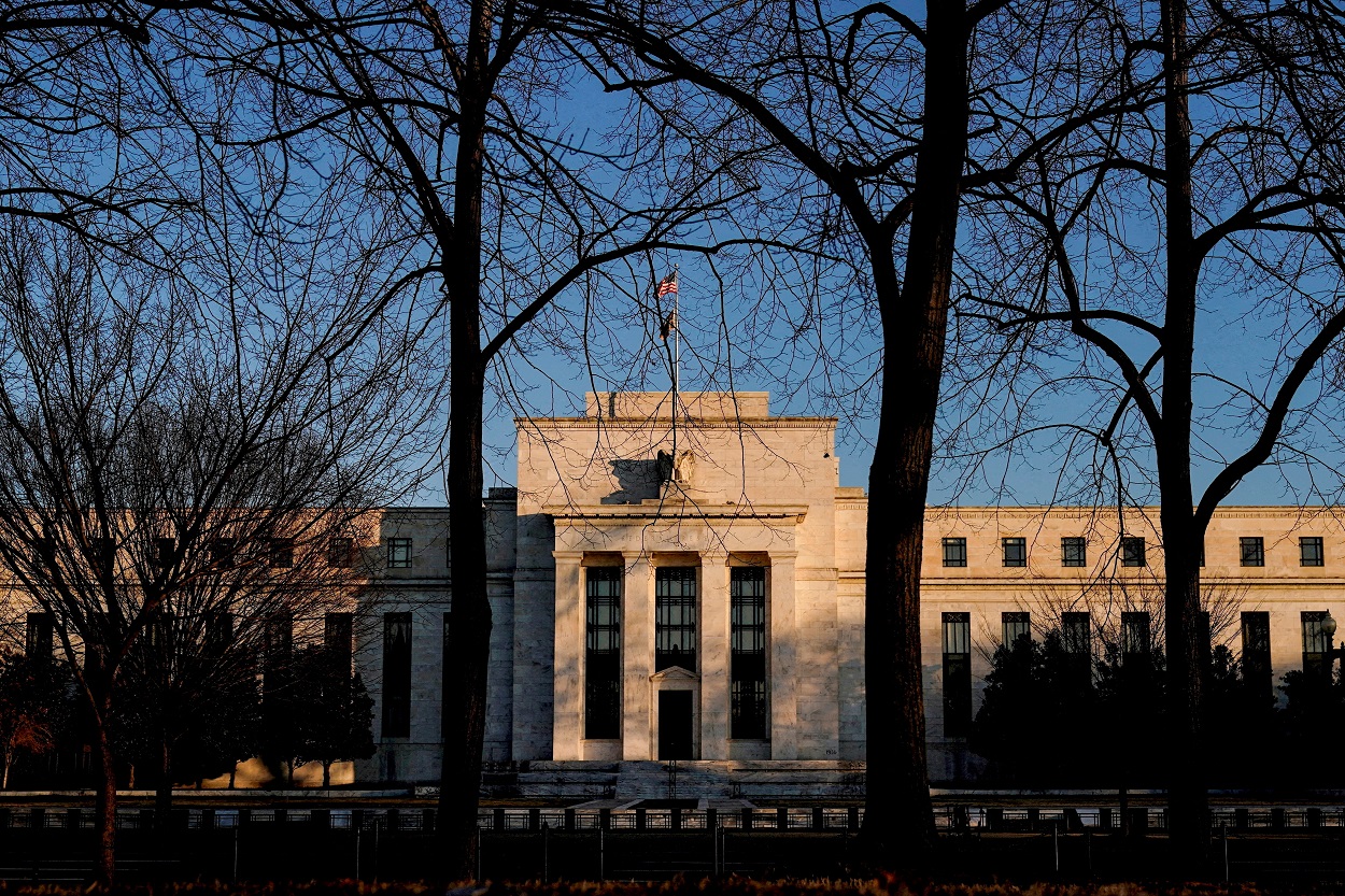 Fed divulga ata, Galípolo discute na Câmara e Trump anuncia novas tarifas