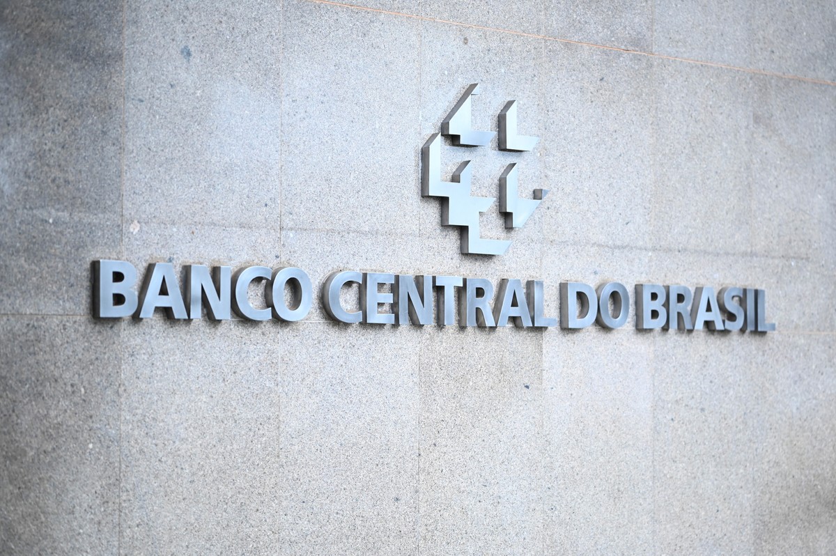 Banco Central do Brasil pode ter aumento salarial para presidente em junho de 2025