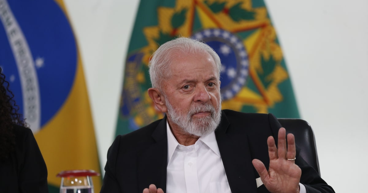 Ao lado de Lula, o publicitário Sidônio Palmeira no dia em que tomou posse como secretário de Comunicação do governo (Foto: Ricardo Stuckert/PR/Divulgação)