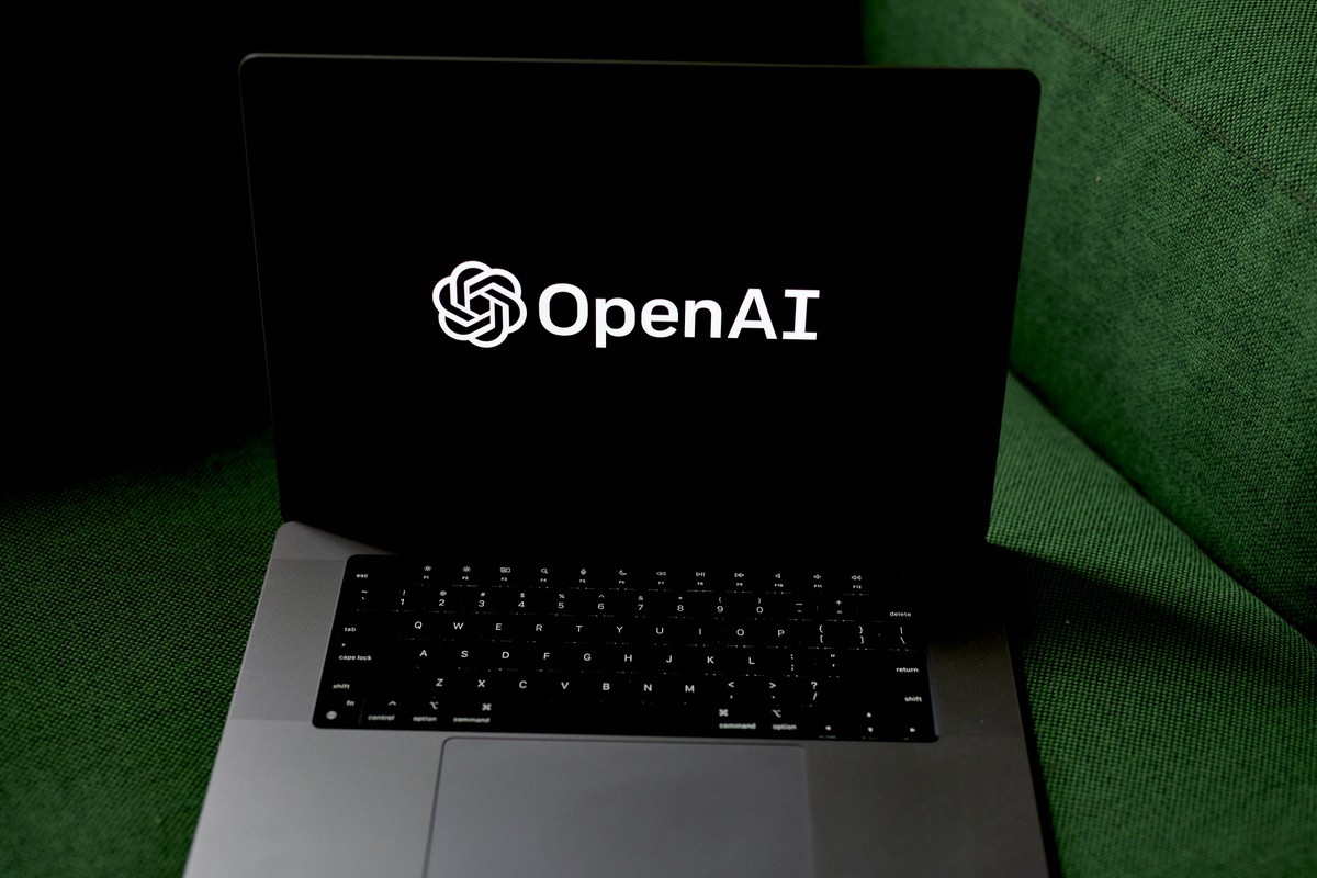 OpenAI ajudará os Emirados Árabes Unidos a desenvolver um dos maiores data centers do mundo (Foto: Bloomberg)