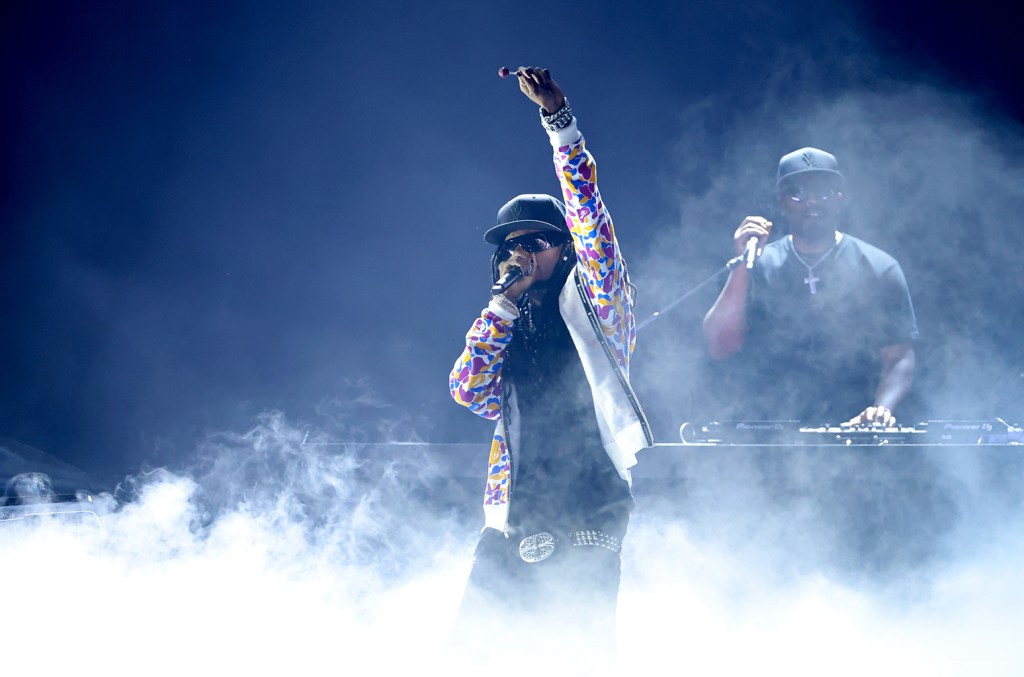 Playboi Carti apresenta performances impactantes no BET Awards 2025