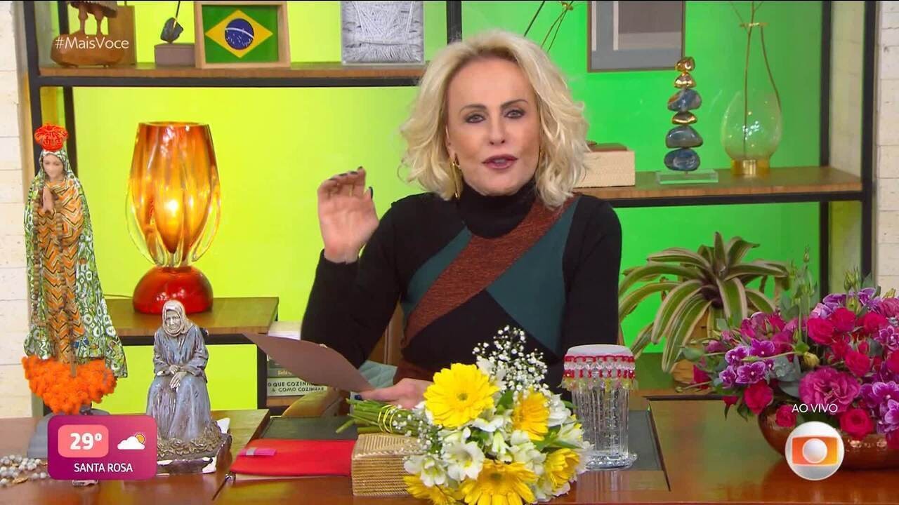 Gil do Vigor diverte Ana Maria com piadas sobre cuscuzeira e preferências pessoais
