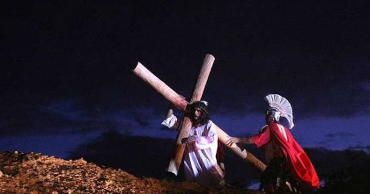 Encenação da Paixão de Cristo em Planaltina, no Distrito Federal: tradição da Semana Santa. (Foto: Sérgio Dutti/AE)