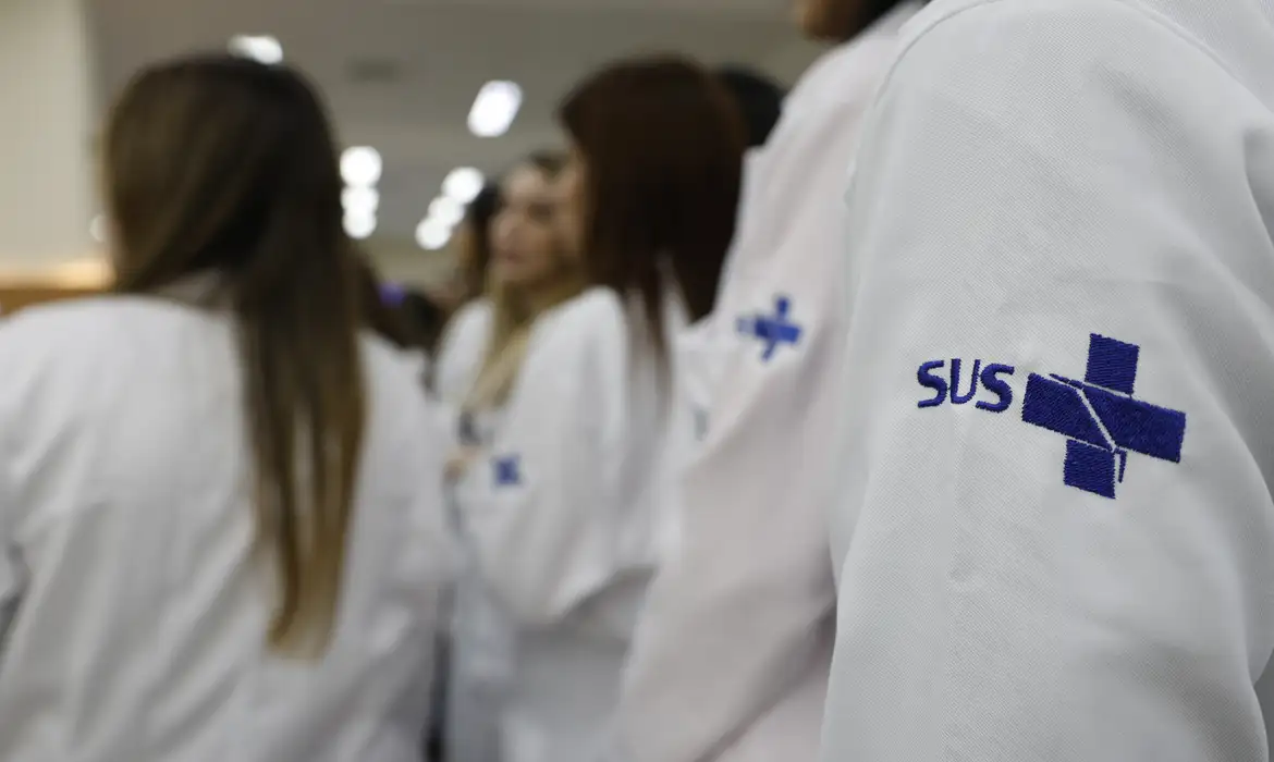 Mais Médicos melhora saúde da população, afirma secretário de Saúde