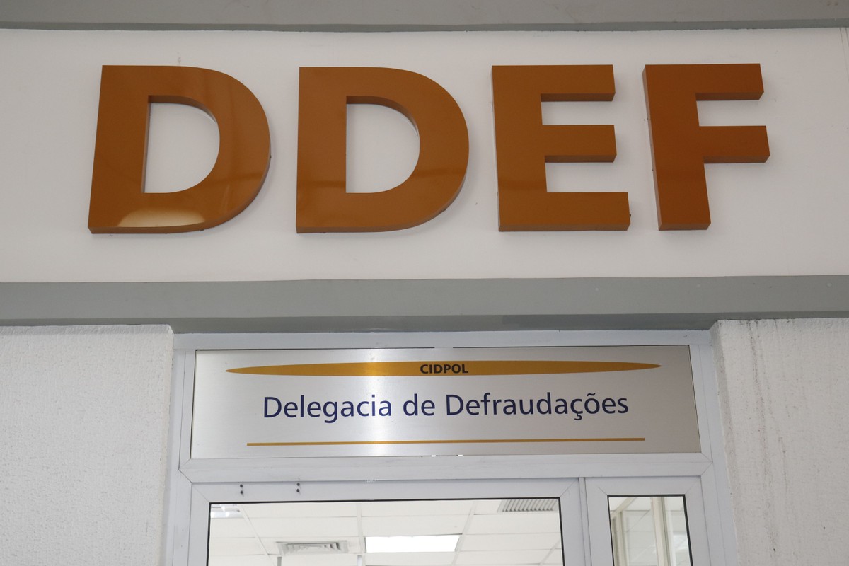 Polícia realiza operação e prende sete por golpe de empréstimo consignado