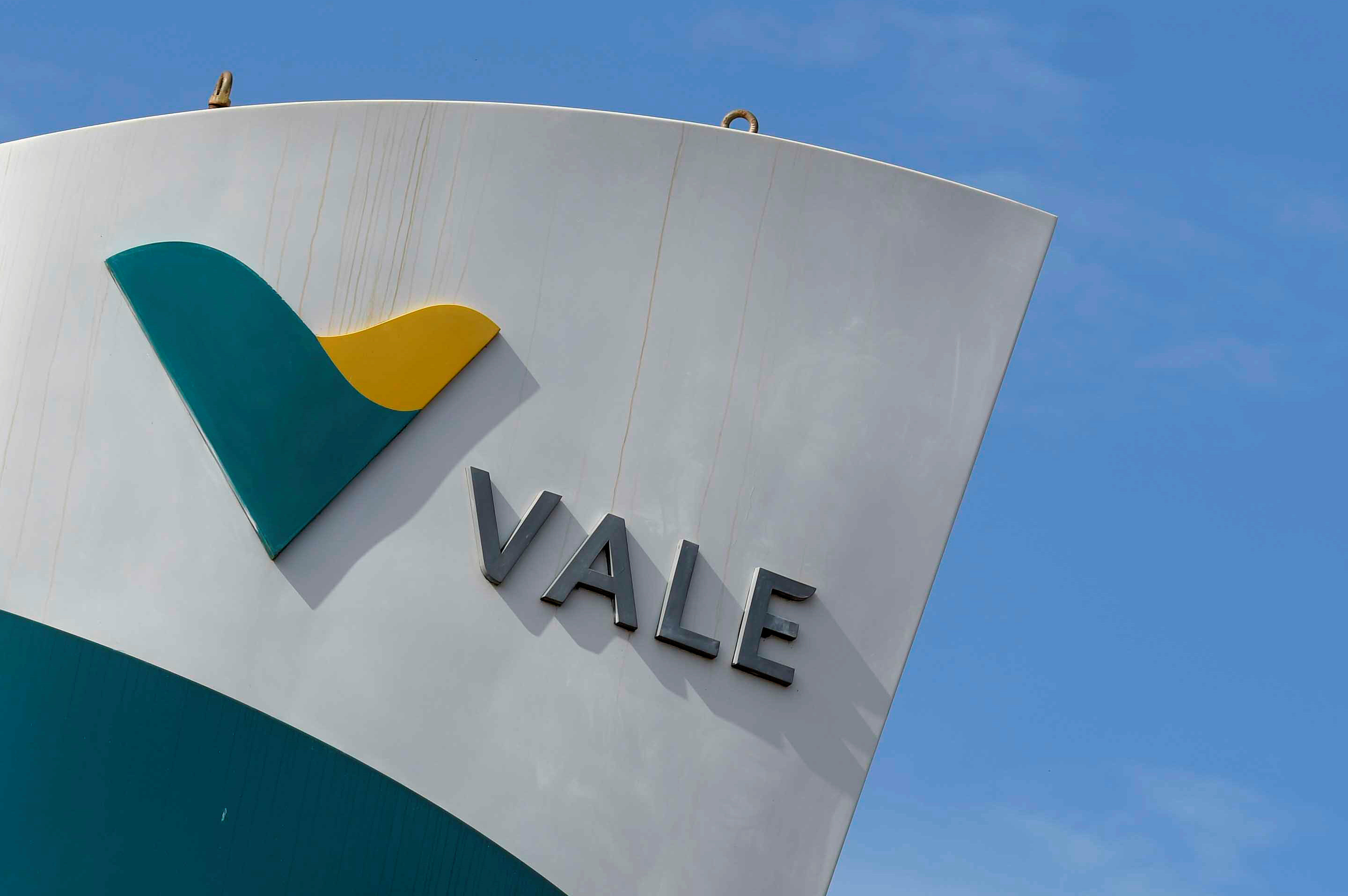 Minério supera US$ 100 e ações da Vale disparam com perspectivas otimistas