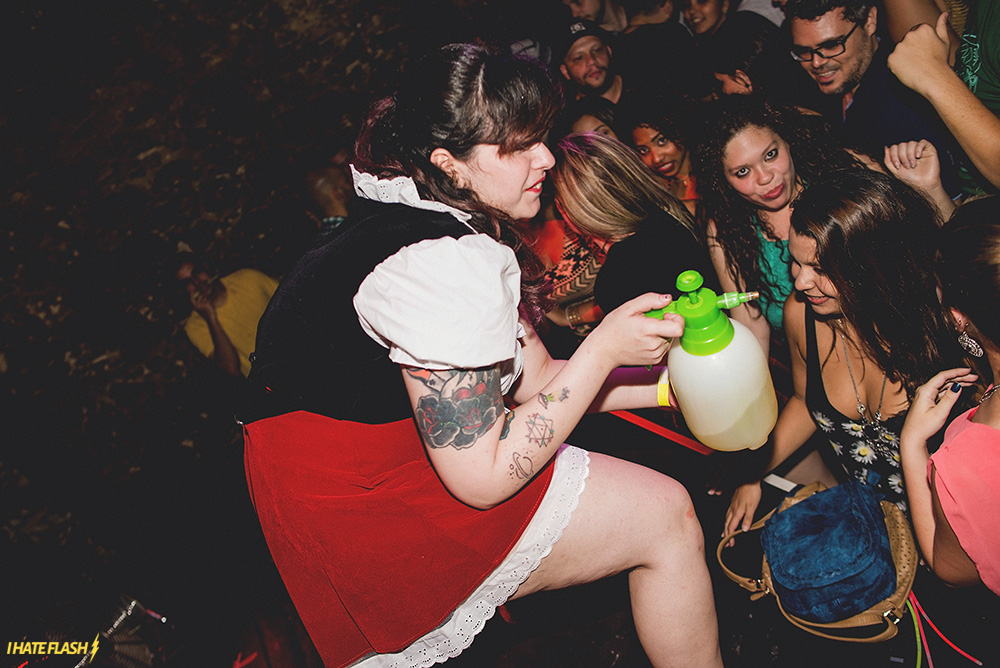 Quebrando a Cena: Baile de Halloween
