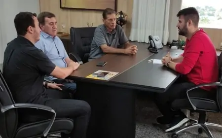Deputado Nim Barroso se reúne com representantes do município de Presidente Médici
