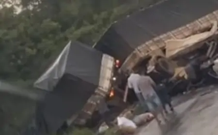 BR-364: Acidente Envolvendo Três Carretas Deixa 5 Vítimas em Estado Grave