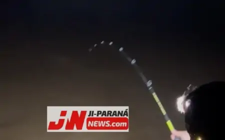 Perigo - Em Ji-Paraná, pescadores fisgam grande peixe, que arrastou a voadeira a qual bateu no pilar da ponte do Rio Machado vindo a afundar