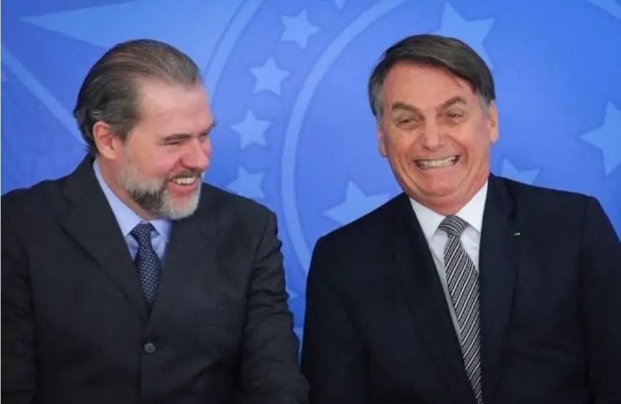 Decisão de Toffoli pode deixar Bolsonaro elegível