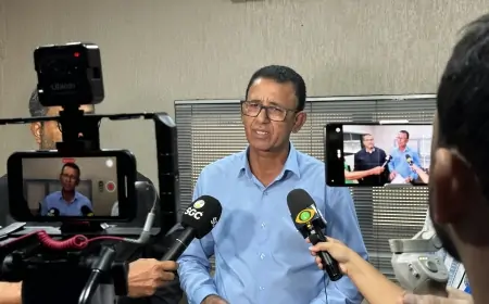 Caos na Saúde Municipal: Farmácia Básica Sem Medicamentos, Admite Prefeito