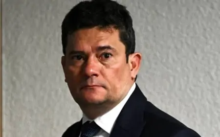 TRE-PR suspende julgamento que pode cassar Sergio Moro
