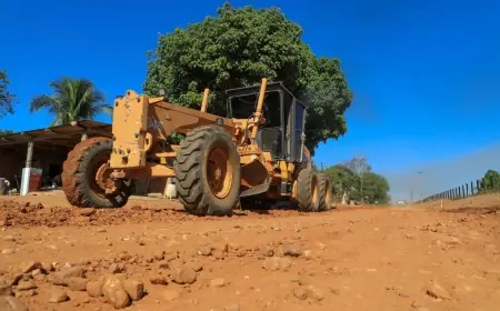 Prefeito Joaquim Teixeira anuncia reinício das obras de pavimentação na Linha Itapirema