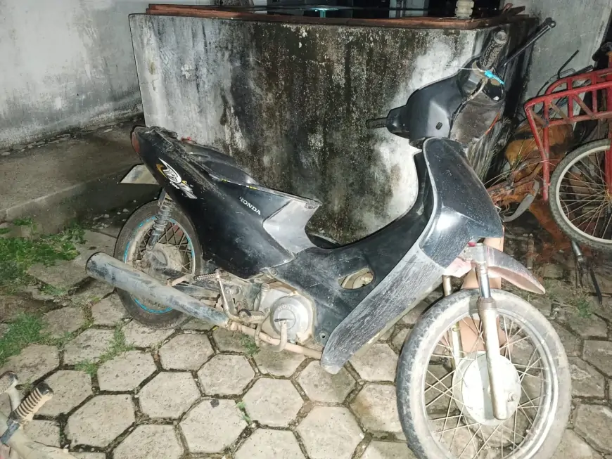 Ji-Paraná News - Escândalo na Avenida Maringá: Condutor Sem Habilitação é Detido com Motoneta de Placa Falsificada
