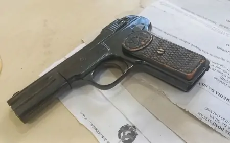 "Violência Doméstica: Homem é Detido Após Agredir Esposa e Filha em Discussão Banal"