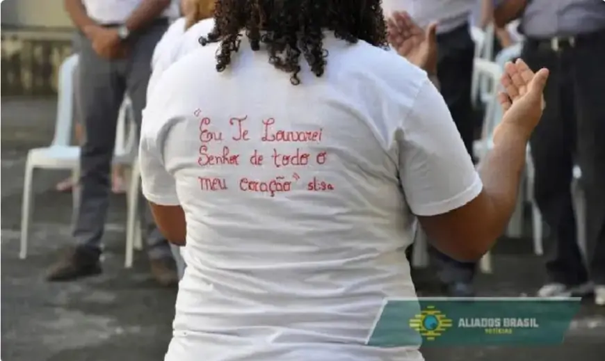 Resolução do governo Lula proíbe evangelismo em presídios