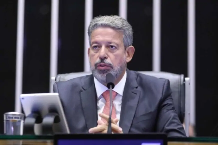 Após decisão do STF, Lira cria comissão para debater criminalização da maconha