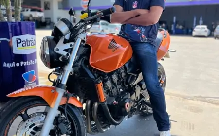 Ji-paranaense Maykon da Hornet 600, fenômeno das redes sociais, recebe placa do YouTube