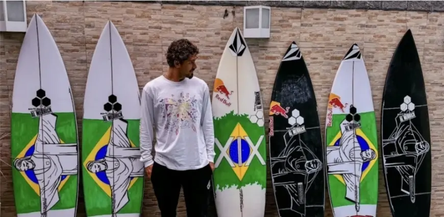 Olimpíadas de Paris 2024: atleta brasileiro foi proibido de usar Cristo em suas pranchas de surf