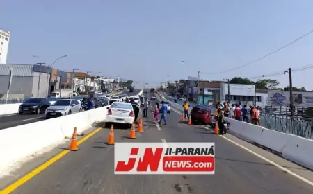 Acidente sobre a ponte do Rio Machado deixa grande congestionamento