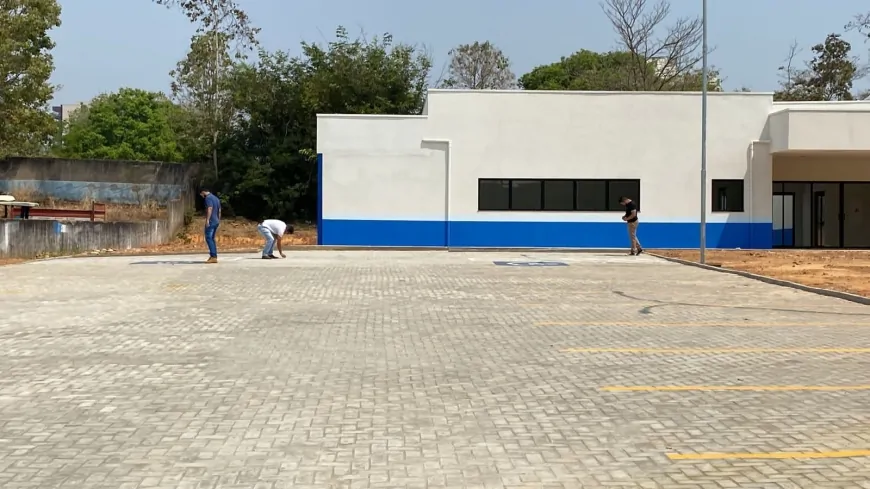 Capela Mortuária: Emendas do Senador Marcos Rogério Ignoradas em Meio a Conflitos Políticos com o Prefeito Isaú Fonseca