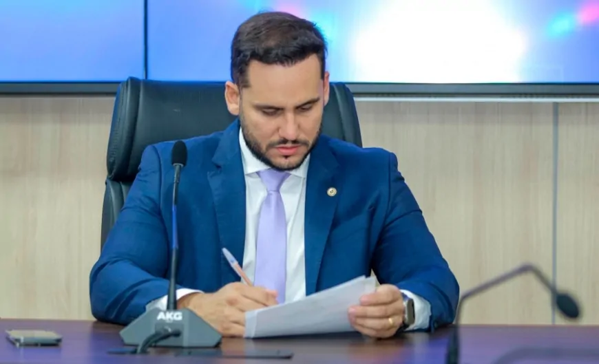 Affonso Cândido apresenta projeto de lei para auxiliar no licenciamento de empresas
