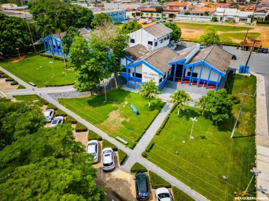 TCE constata superfaturamento e subcontratação ilegal de mão de obra: Empresa cobrava R$ 300 por Lâmpada, mas pagava R$ 50 a subcontratadas