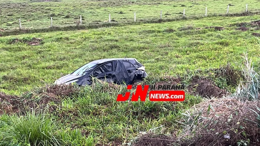Motorista sofre lesões leves após capotamento no anel viário entre RO-135 e BR-364
