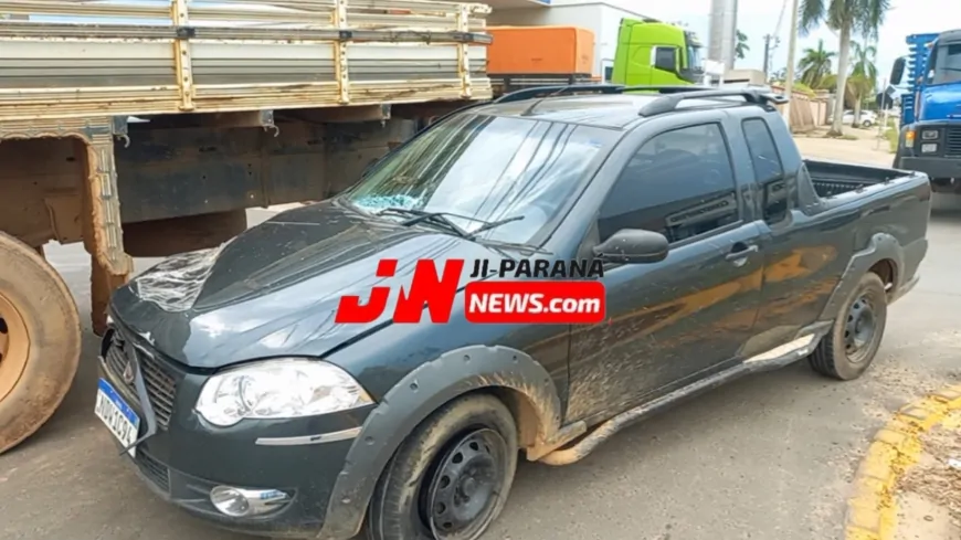 Acidente Sem Vítimas Entre Caminhão e Fiat Strada na Avenida Maringá